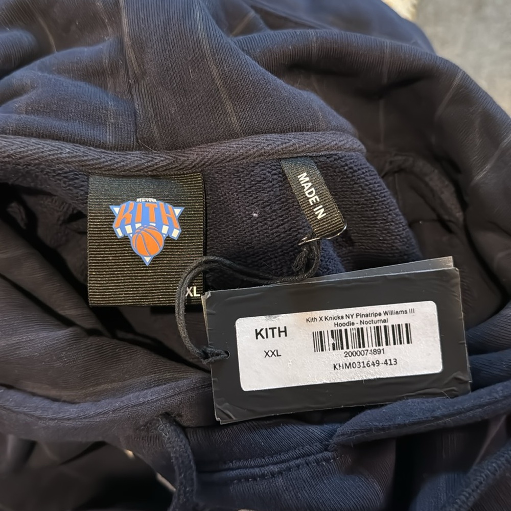 Kith x Knicks NY Pinstripe Williams III Hoodie - Picture 5 of 5